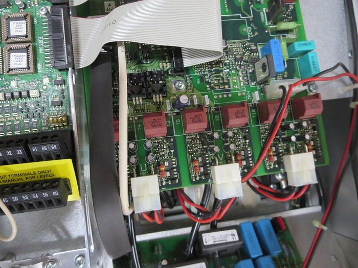 Used Danfoss VLT6042GT4C54STROLDF00A00C0 Variable Freq Drive 30 KW 40 HP 380-460 VAC