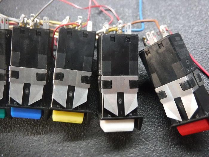 Used Micro 4A23BEA11 Microswitch / Micro 4C23B11 Switch Manual Pushbutton Indicator