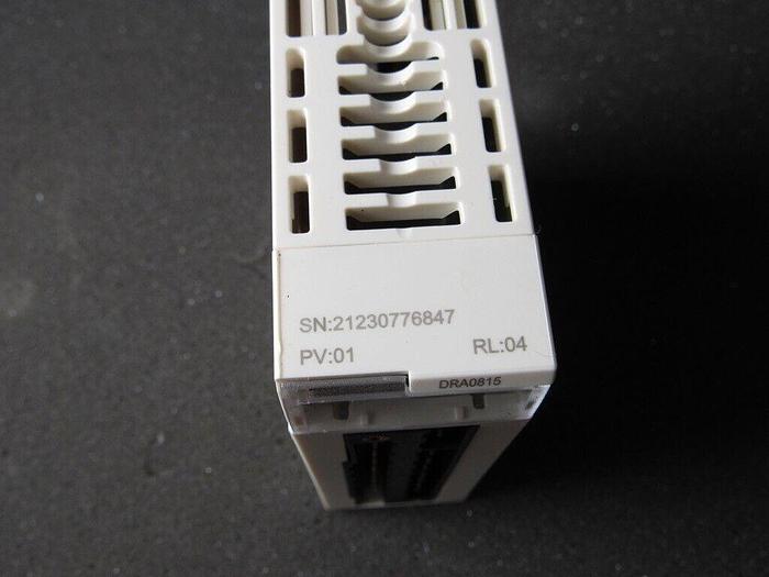 Used SCHNEIDER ELECTRIC  BMXDRA0815 discrete module X80 - 8 NO Type A 125 V DC/250 V A
