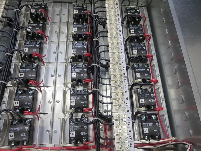 Used Parker Micro Thermo Technologies CP-SSR-20-24 Thermo Control Cabinet