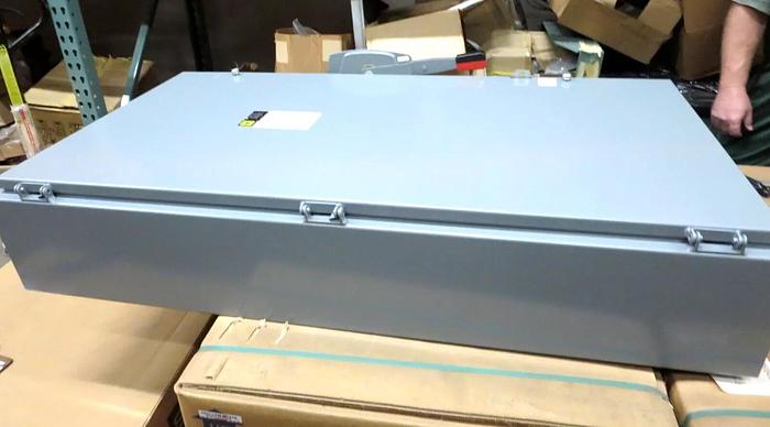 Used Square D/Schneider Electric H366 Safety Switch 600A 600VAC/DC 50/60Z 500HP