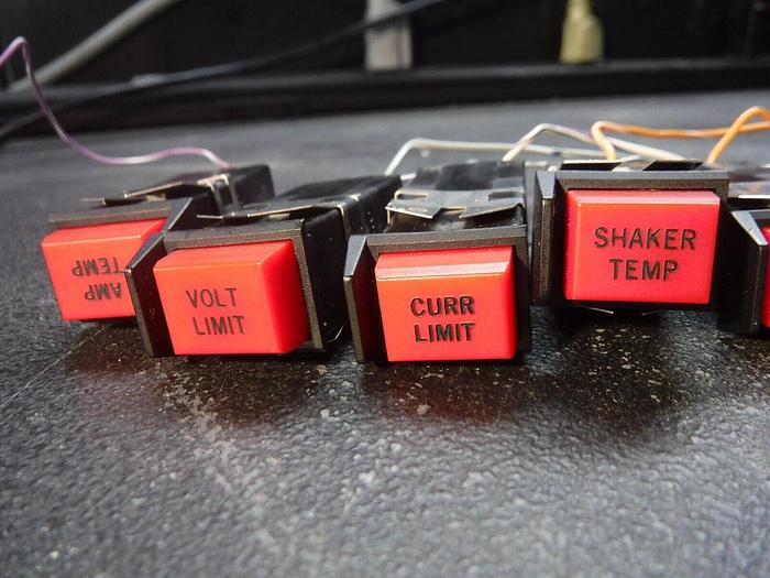 Used Micro 4A23BEA11 Microswitch / Micro 4C23B11 Switch Manual Pushbutton Indicator