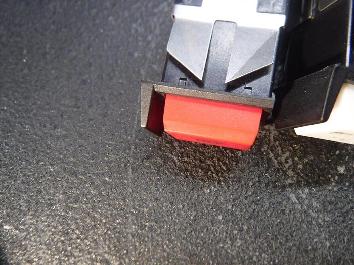 Used Micro 4A23BEA11 Microswitch / Micro 4C23B11 Switch Manual Pushbutton Indicator