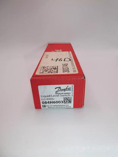 Used Danfoss 084H6003 Liquid level switch LLS 4000U NPT 3/4