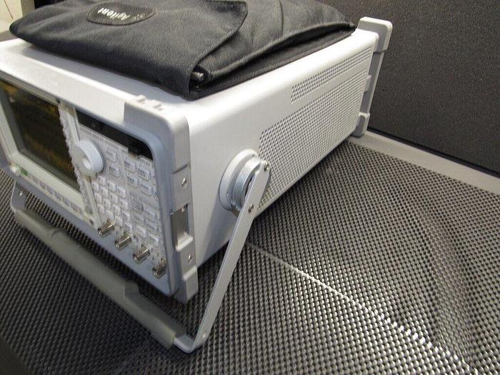 Used Agilent  35670A Dynamic Signal Analyzer FFT 4 Channels- Opt 1D2,1C2, AY6, UFC