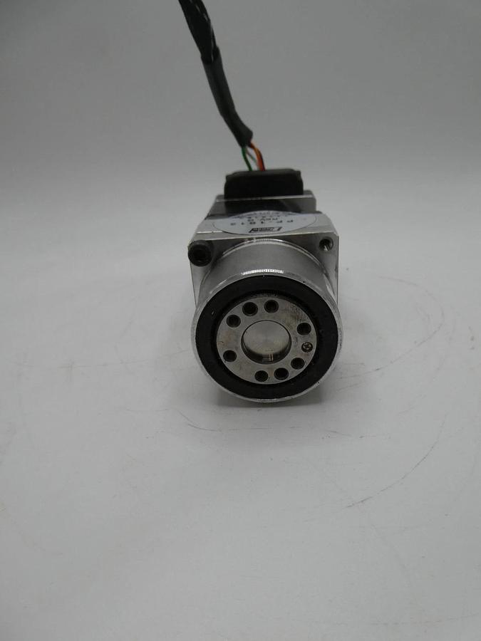 Used Parker CM162CJ-115173 Rotary Servo W/ Gear CSF-11-30-2XH-F Size: 11 Ratio: 30