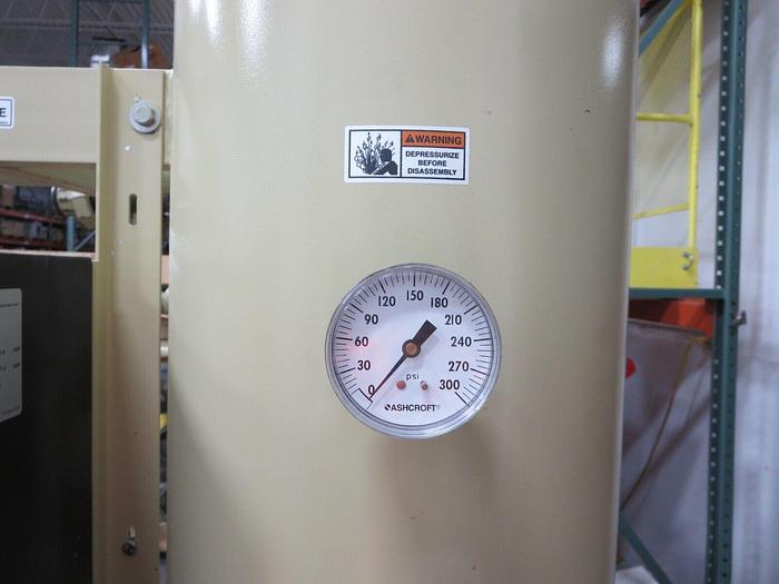 Used Ingersoll Rand HL4001HEOAH Dryer Heatless Desiccant 115VAC 60HZ 1PH 4A Powers On