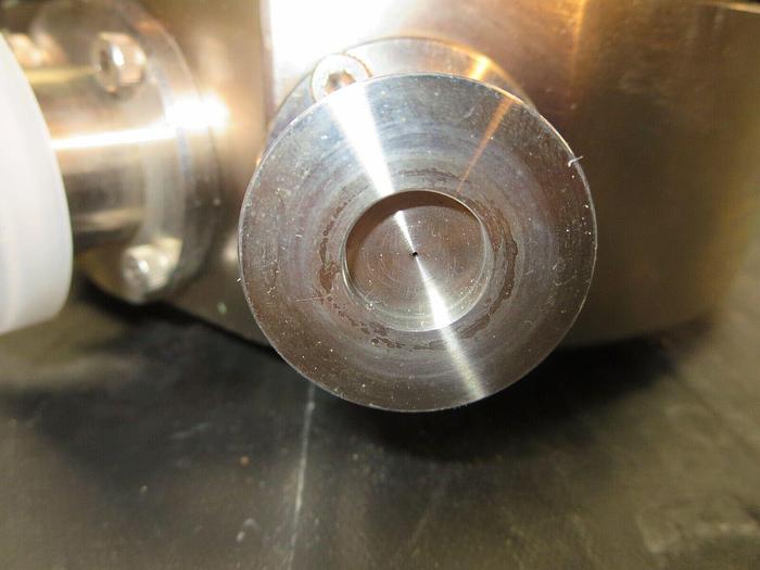 Used BOC Edwards Code B748-51-000 Turbomolecular Pump STP 451C Low Field Not Tested