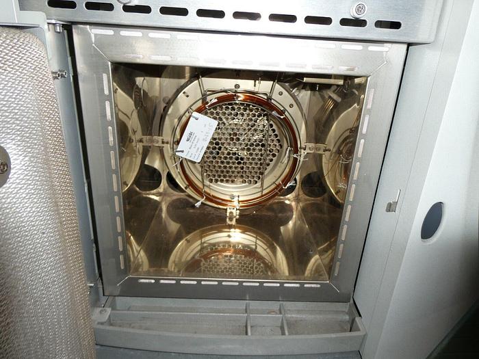 Used Thermo-Finnigan Trace GC Ultra Model K5733B000003000 W/Auto Sampler