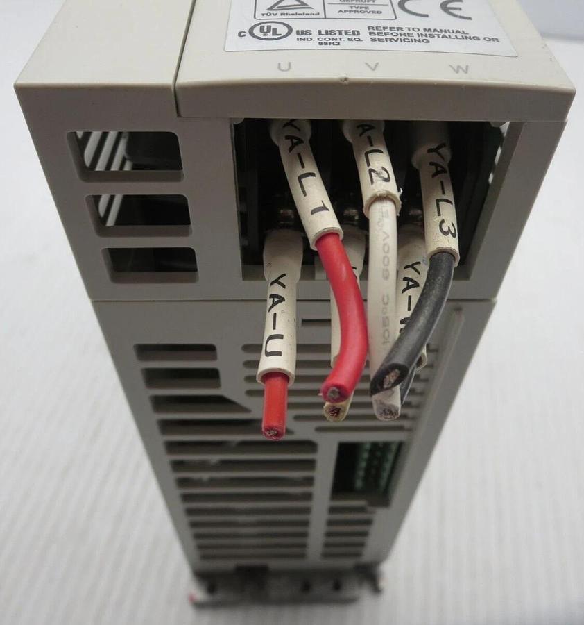 Used Mitsubishi MR-J2S-100B AC Servo Output: 170V 0-360HZ 6.0A