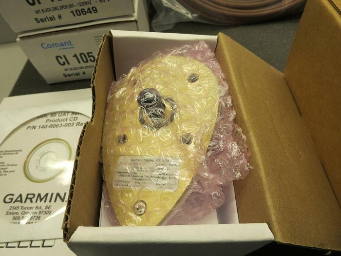 Used Garmin  GDL 90 (Pt # 430-6081-100-000) UAT Data Link Sensor Installation Kit