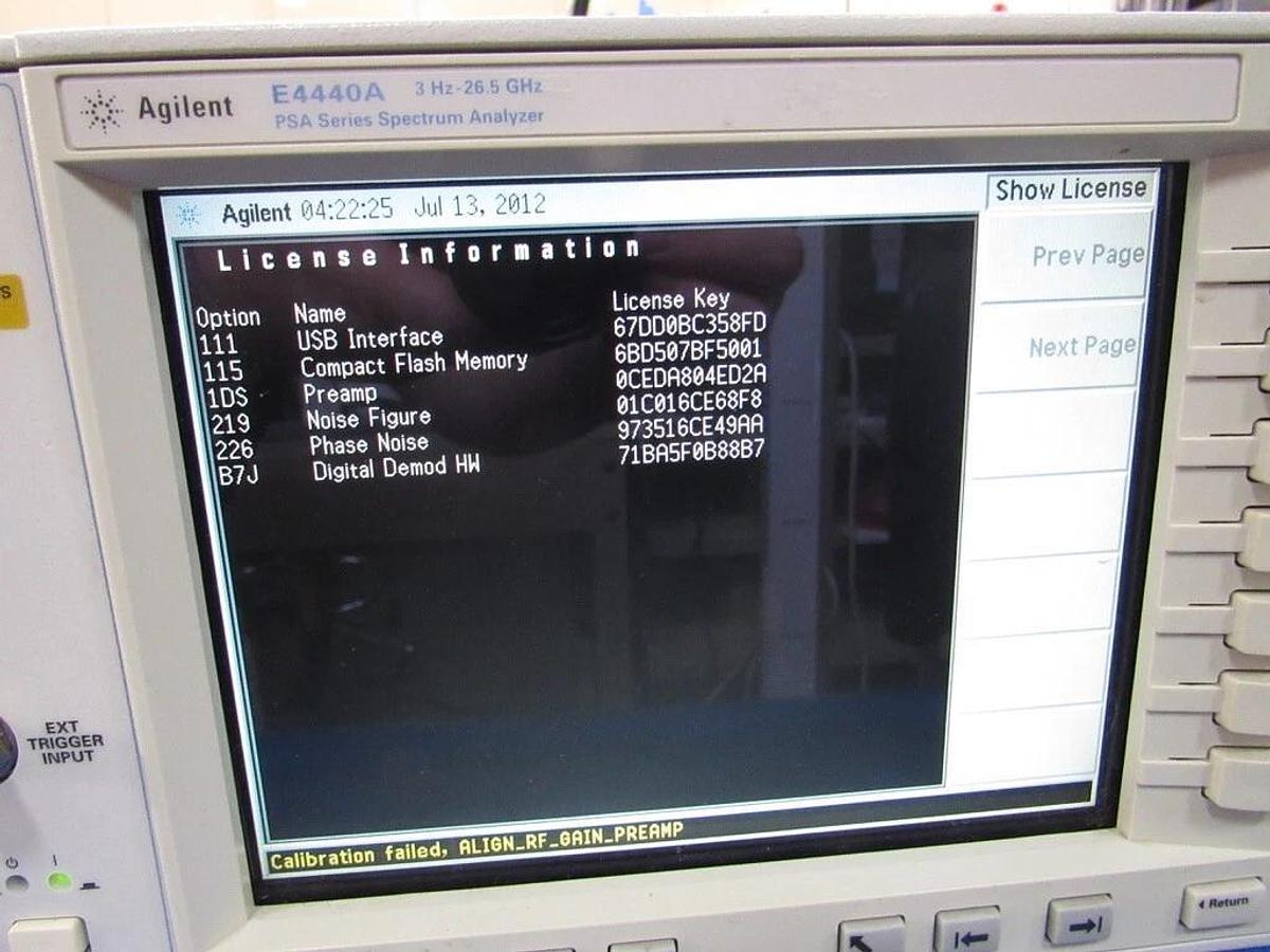 Used Agilent E4440A 3Hz-26.6GHz PSA Spectrum Analyzer Opt:111, 115, 1DS, 219,226, B7J