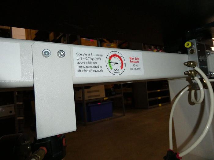 Used Newport  VH3030-SP Pneumatic Vibration Isolation Table 30" x 30"
