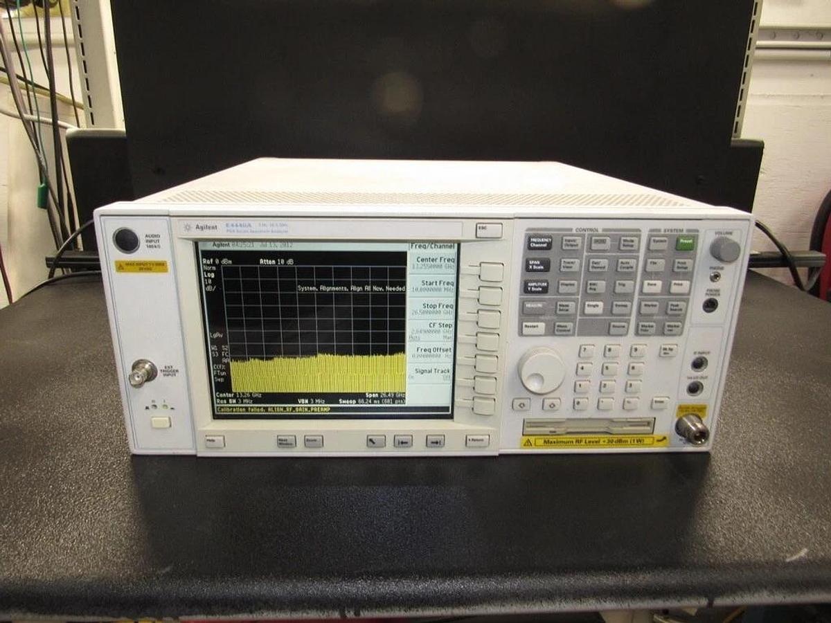 Used Agilent E4440A 3Hz-26.6GHz PSA Spectrum Analyzer Opt:111, 115, 1DS, 219,226, B7J