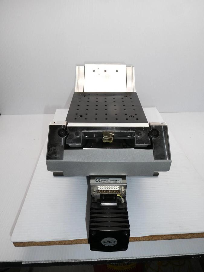 Used Newport BGM200PE Goniometer, ±45 ° Travel Range, Micro-step drive