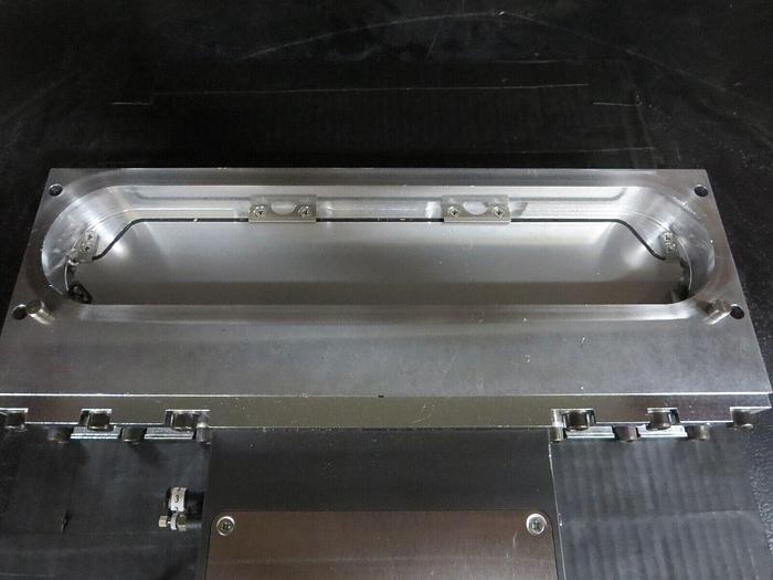 Used VAT 02112-BA24-0001 Gate Valve Rectangular