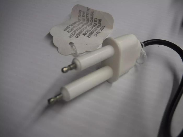 Used JDS Uniphase JDSU P/N: 1108 Optical Laser / Linos C30-1/6mm Lense