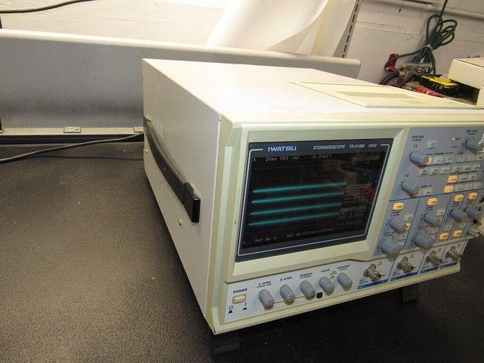 Used Iwatsu TS-81000 Analog Storage Oscilloscope DC to 1GHz