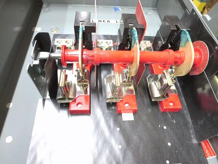 Used Square D/Schneider Electric H366 Safety Switch 600A 600VAC/DC 50/60Z 500HP