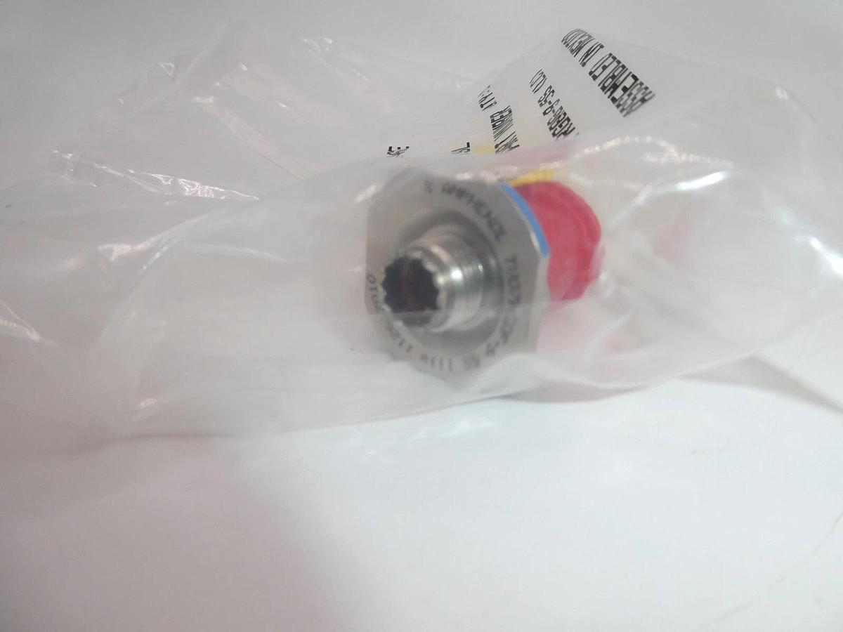 Used Amphenol Aerospace TV07RGQF-9-5S Standard Circular Connector TV 1C