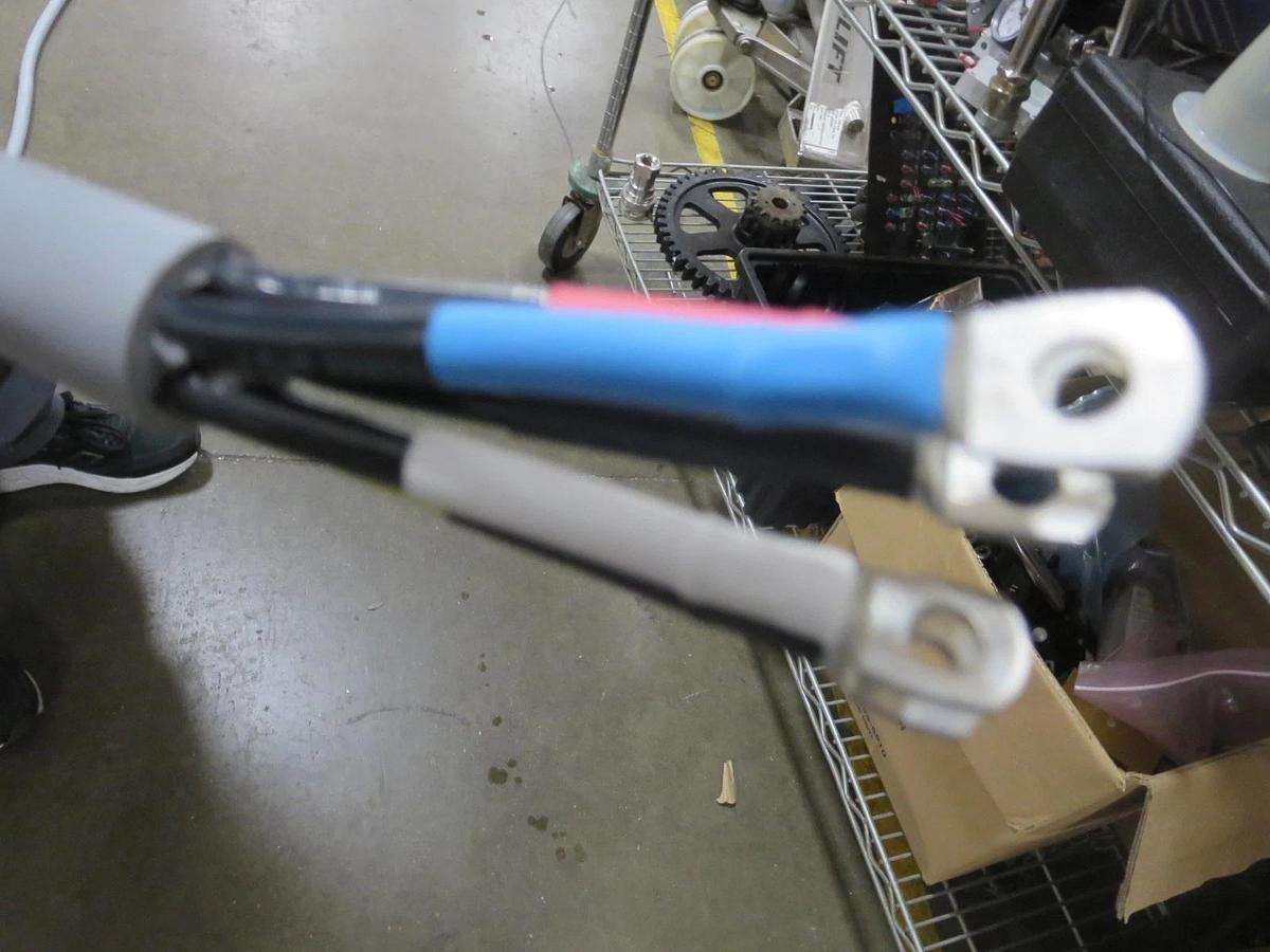 Mennekes ME560C5W Connector & Cable 600VAC 60A 50-60HZ 802181 Tesla Skyline