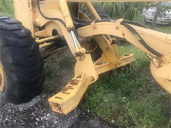 Used 2001 KOMATSU GD530A