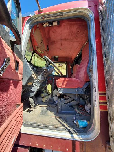 Used 1995 Peterbilt 378 Truck w/ 720k Miles