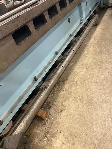 Used 6" Gray planer type horizontal boring mill, 86" X 218" Table, 200" X Travel, 109" Y Travel, 76" X 96" Air Lift Rotary Table, 50 Taper, 1000 RPM, 50 HP.