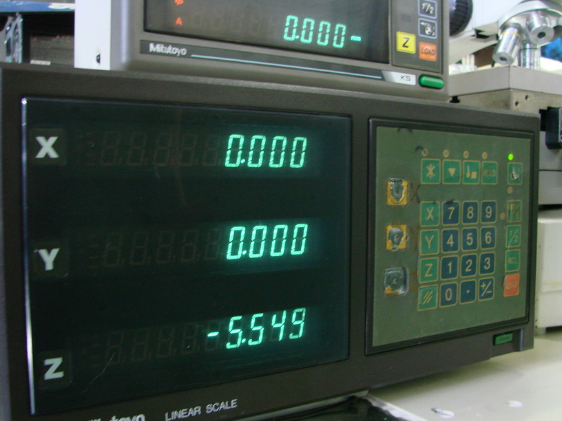 Used Hisomet  11  DH11  XYZ Measurment Microscope