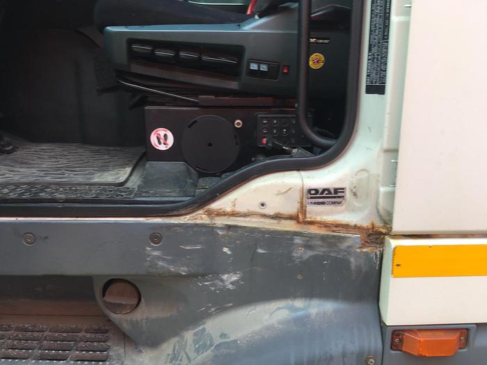 Used 2003 DAF 95 XF 430 EURO 4 MANUAL