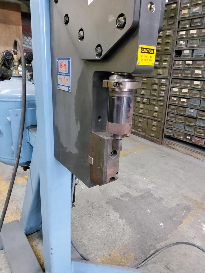 Used BTM Tog-L-LOC Clinching Machine 9731