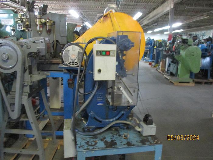 Used BENCH MASTER PUNCH PRESS
