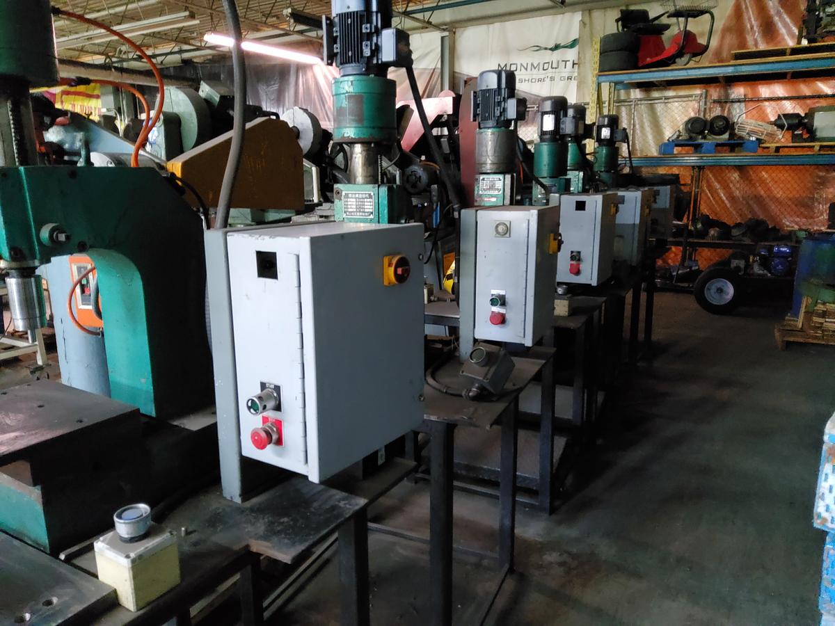 Used 精达牌旋铆机 XM8