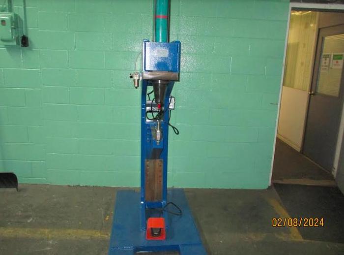 Used AKH-FAS-NER Clinching Machine