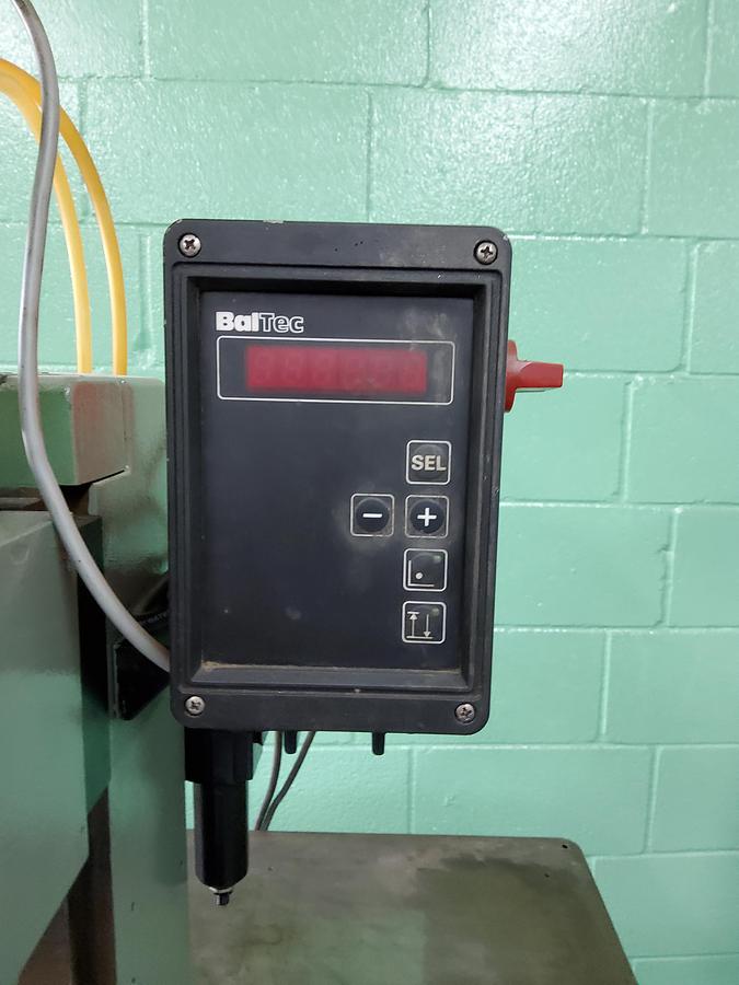 Used BRACKER ORBITAL RIVET MACHINE RN 180