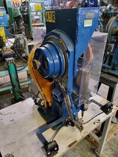 Used Simpson Eyelet Machine
