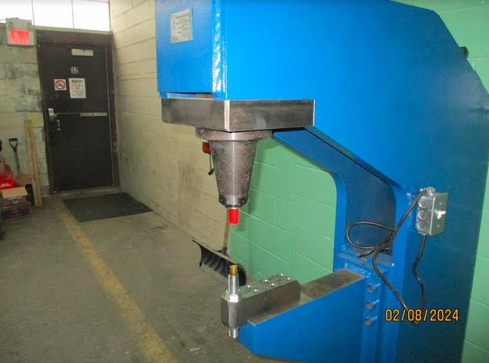 Used AKH-FAS-NER Clinching Machine