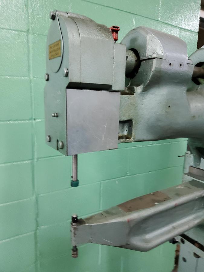 Used Clinching Machine w/ 19" throat depth