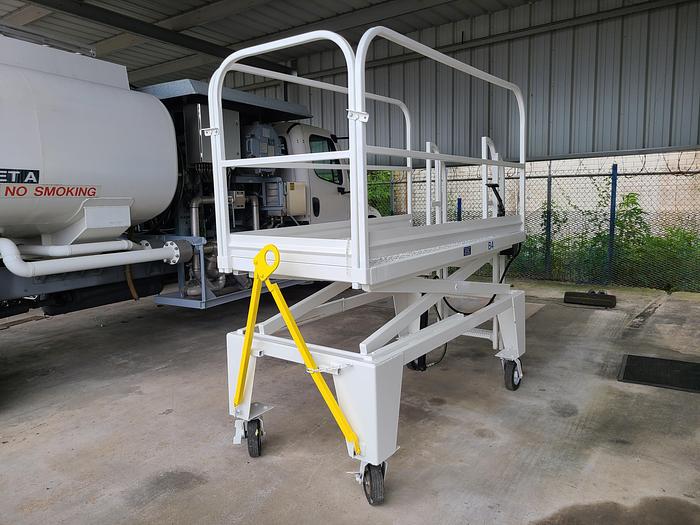 Used BENTZ B4 2003 MAINTENANCE STAND