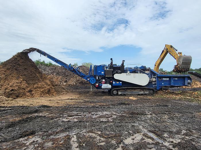 Used 2015 Peterson 5710C track