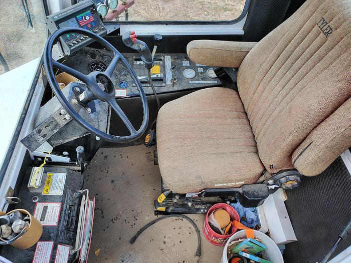 Used Tyler Patriot XL Sprayer - 1600 hrs