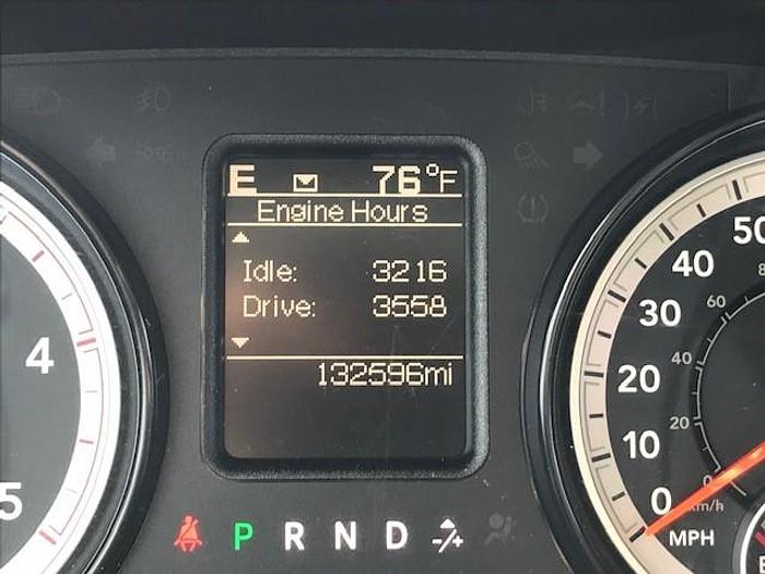 Used Versalift VST36I-MH 41ft Bucket Boom on a 2016 Ford F550 4x4 Reg Cab Truck - C605105