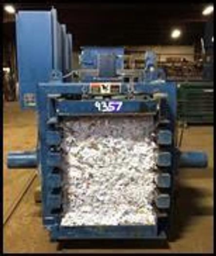 Used SELCO MODEL HSO-106A AUTOTIE BALER 20 HP