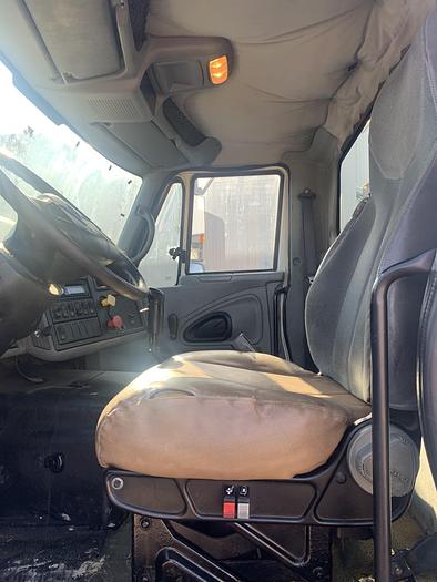 Used 2006 International  Day cab