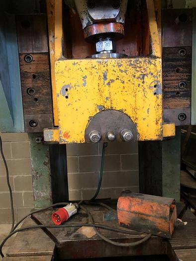 Usato PRESSA A FRIZIONE OTI 100 TON