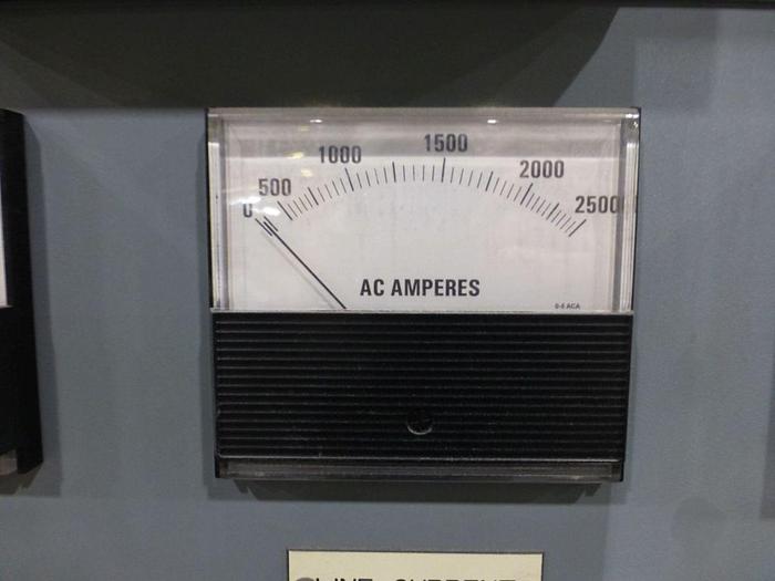 Used SQUARE D COMPANY 750 / 1000 KVA TRANSFORMER W/ BREAKERS