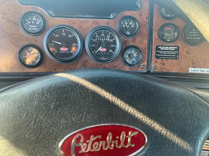 Used 2005 PETERBILT 357