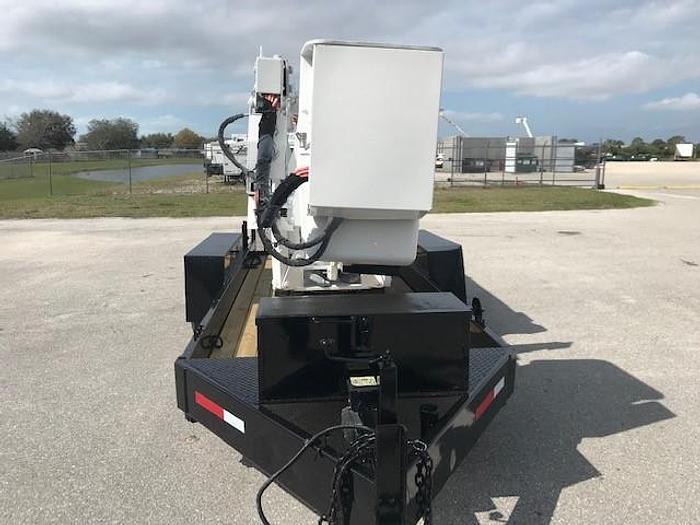 Used 2008 Versalift SST40EIH 45ft Backyard Bucket Crawler - C31650