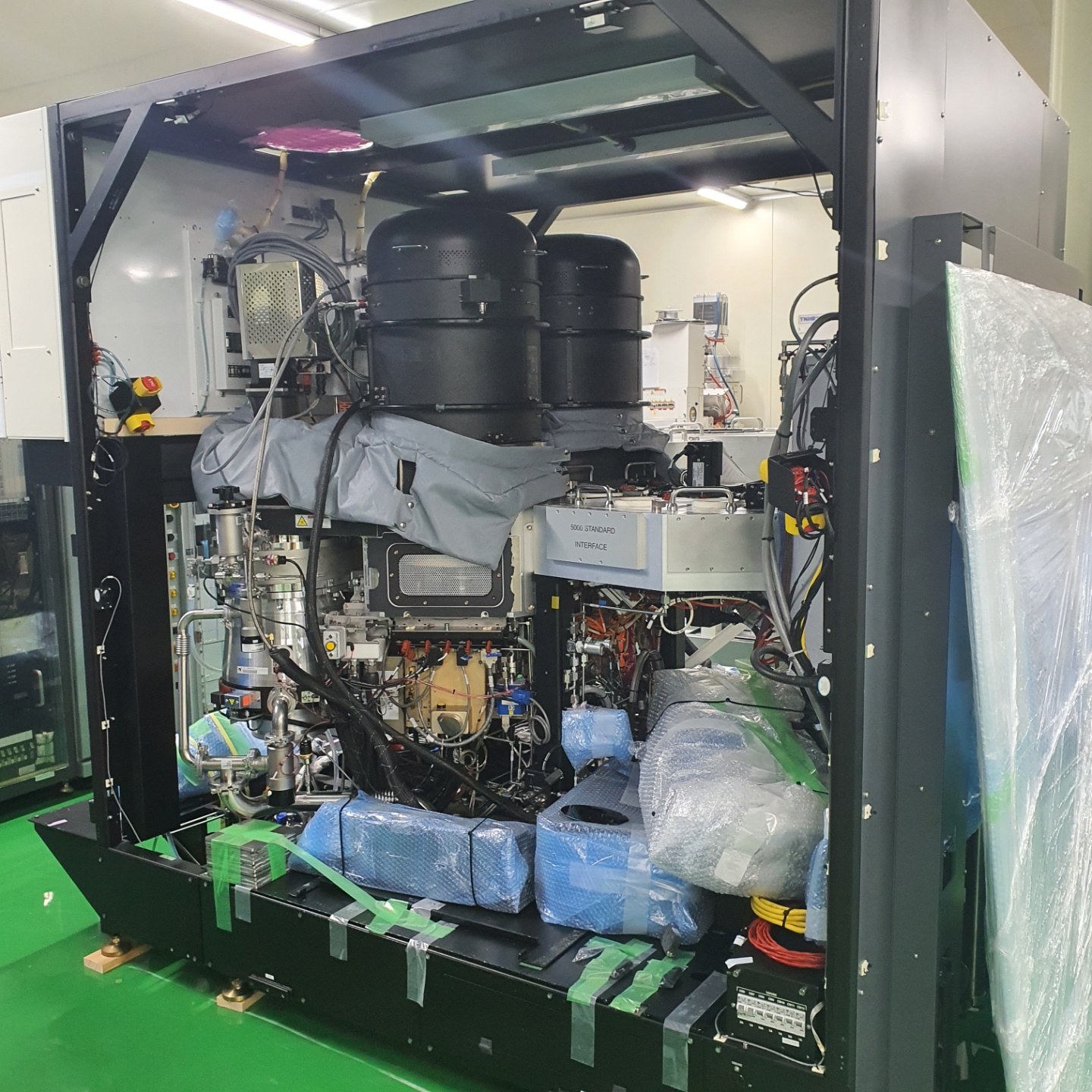 Used 2000 AMAT Centura 2 DPS POLY