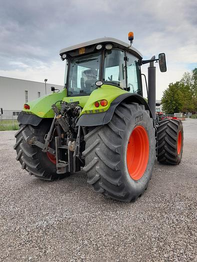 Usato 2009 CLAAS AXION 830 TRACTOR
